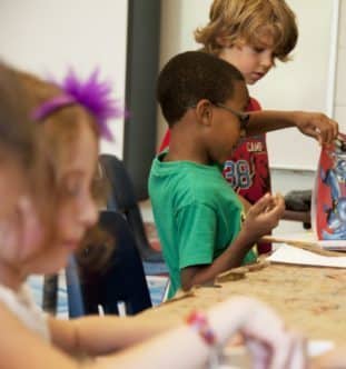 ateliers éducatifs vacances ludique plaisir d’apprendre