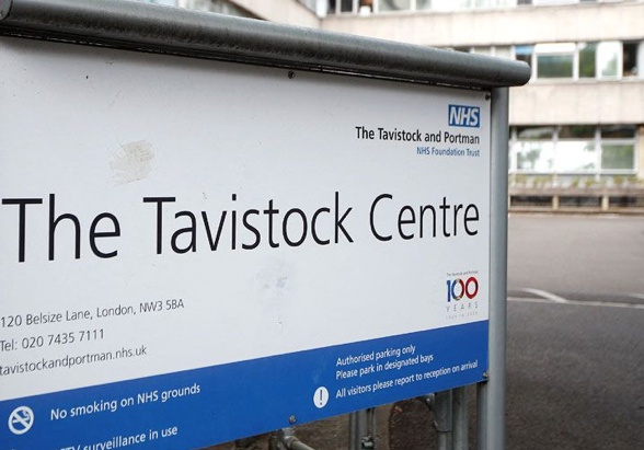 Fermeture du service enfants « trans » de la clinique Tavistock (UK)