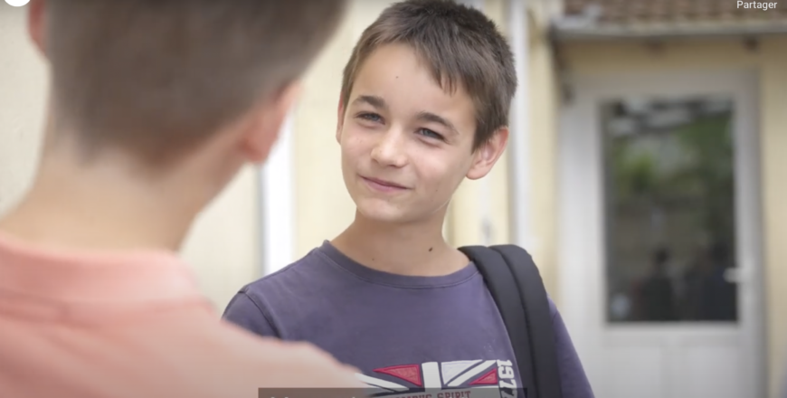 Des enfants de 12 ans s’investissent dans un projet de langue pour tous les enfants du monde !